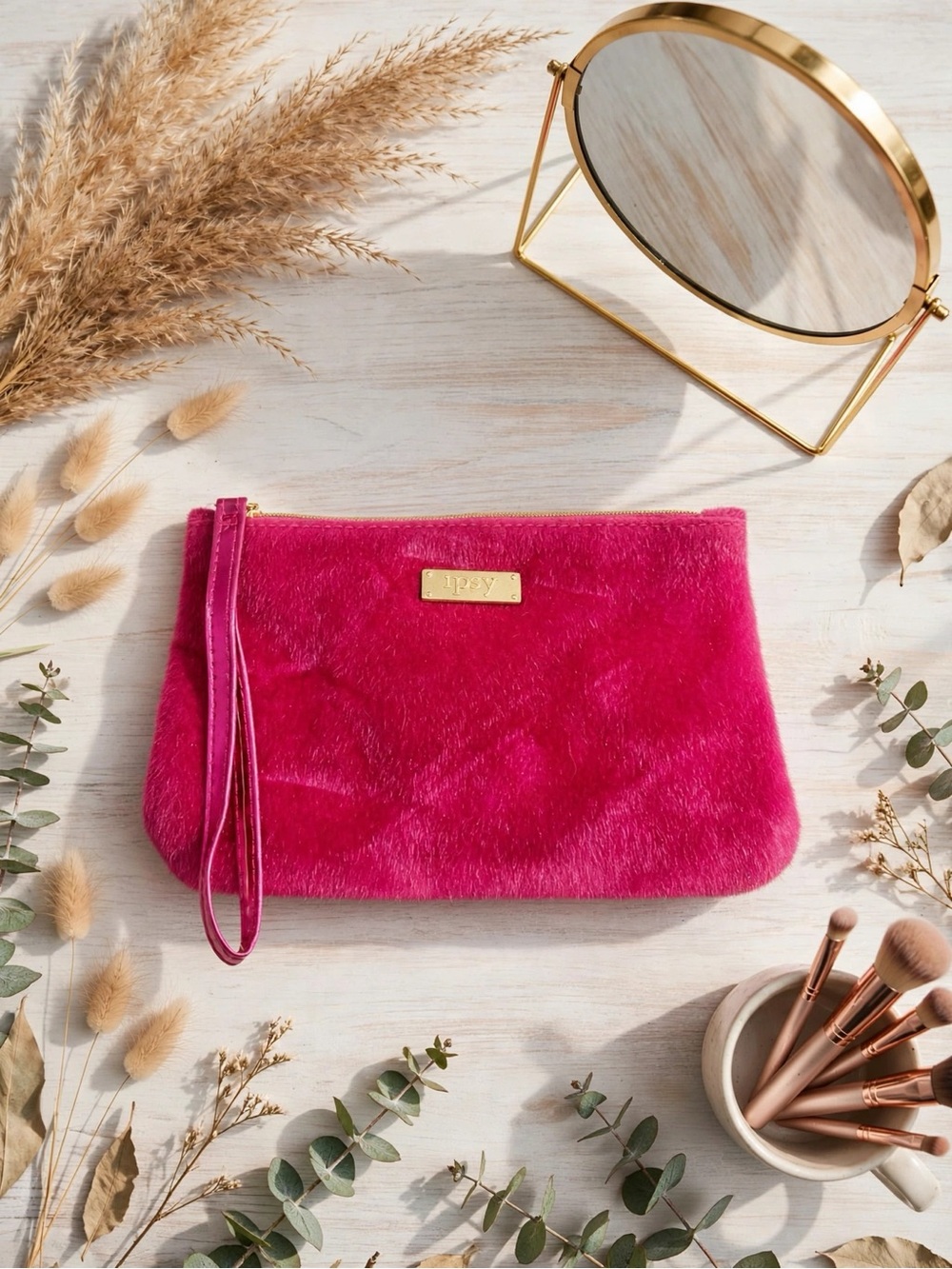 💥 4/$20 🆕 Ipsy Pink Faux Fur Cosmetic Bag